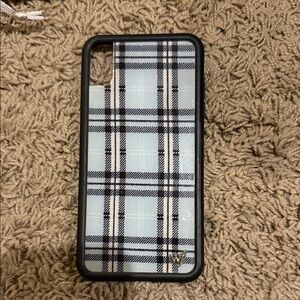 Wildflowers Plaid Phone Case - Black and Gray